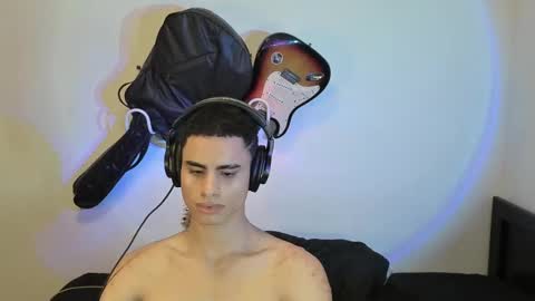 Snapshot of zenhzu chatting on December 23, 2024, 5:28 am zenzhu online show from December 23, 2024, 5:28 am