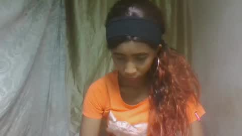 zeolineess online show from November 10, 2025, 12:48 pm