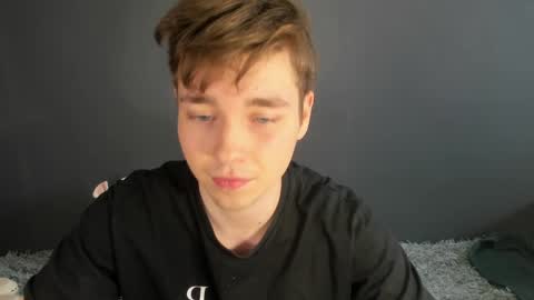 Snapshot of zeriixx chatting on April 5, 2026, 3:26 am Ethan online show from April 5, 2026, 3:26 am