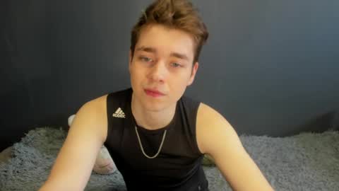 Snapshot of zeriixx chatting on April 13, 2026, 2:50 am Ethan online show from April 13, 2026, 2:50 am