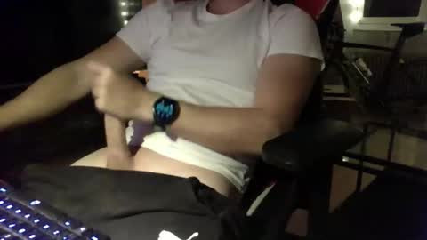 Snapshot of zerpyt chatting on October 11, 2025, 5:33 pm Mios online show from October 11, 2025, 5:33 pm