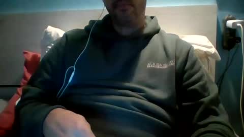 zeus online show from October 22, 2025, 3:45 pm