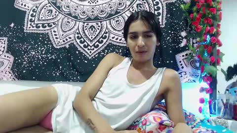 zeus693769 online show from June 24, 2026, 5:28 am