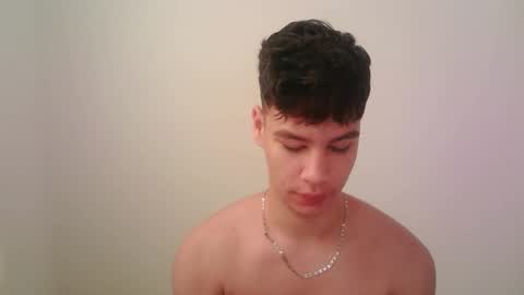 zeus_183 online show from November 24, 2025, 12:49 pm