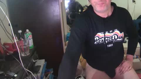 Snapshot of zeusge chatting on May 12, 2026, 2:19 am ZeusGe online show from May 12, 2026, 2:19 am