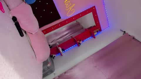 Snapshot of zeuss_x chatting on December 3, 2025, 10:30 pm Aisha Alejandra Rosse Deus online show from December 3, 2025, 10:30 pm