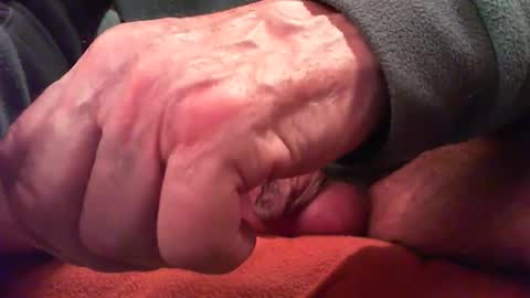 Snapshot of zevioo77 chatting on January 6, 2026, 8:23 pm zevioo77 online show from January 6, 2026, 8:23 pm