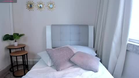 Snapshot of zhafiro_ chatting on April 16, 2026, 8:53 pm Zhafi online show from April 16, 2026, 8:53 pm