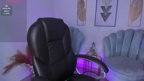 Zhara online show from March 8, 2026, 2:04 am