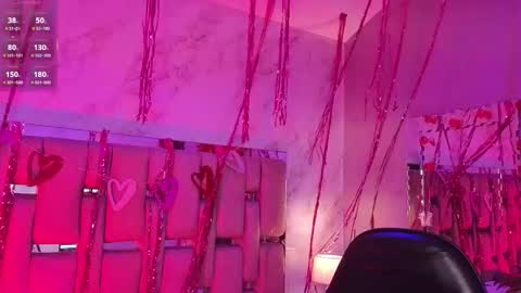 Snapshot of zharaluxie chatting on February 12, 2026, 1:28 pm Zhara online show from February 12, 2026, 1:28 pm