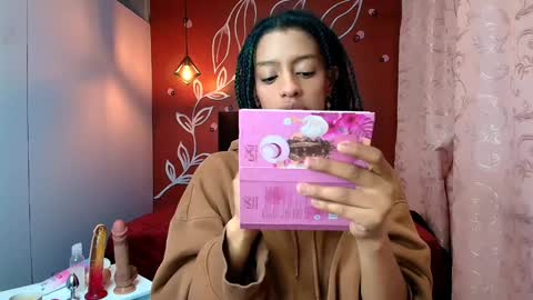 Zia Green online show from January 12, 2025, 5:03 am