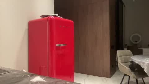 Nensi online show from November 26, 2025, 4:08 pm