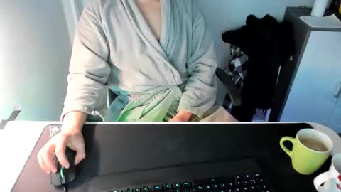 ziemlichflutschig online show from February 19, 2025, 6:55 am