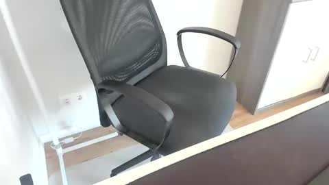 ziemlichflutschig online show from March 23, 2026, 11:25 am