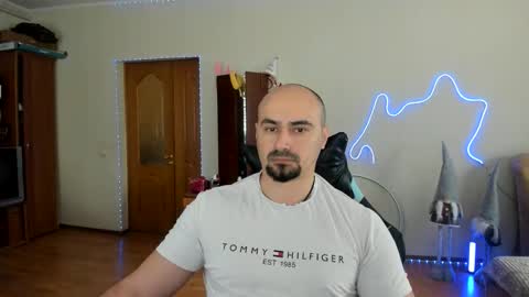 Ziesh online show from March 31, 2026, 7:42 am