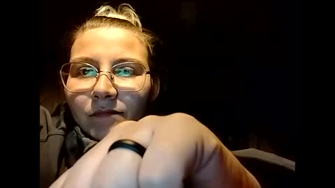 Snapshot of zigggyzaggs chatting on March 6, 2025, 9:14 am Ziggy online show from March 6, 2025, 9:14 am