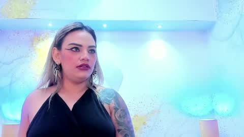 zihaadams_ online show from May 27, 2026, 1:57 am