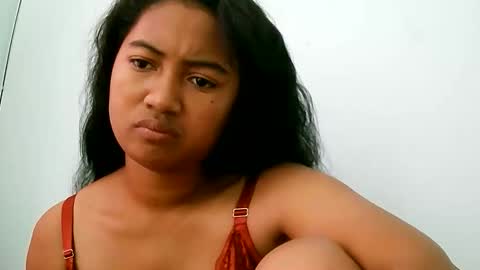 Snapshot of zina479102 chatting on April 29, 2026, 5:11 am elly online show from April 29, 2026, 5:11 am