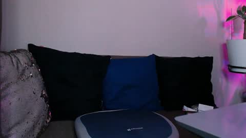 Snapshot of zinacorleone chatting on May 21, 2026, 8:16 pm zinacorleone online show from May 21, 2026, 8:16 pm