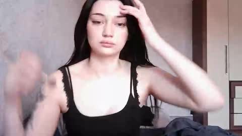 zinarett online show from April 6, 2026, 11:33 am