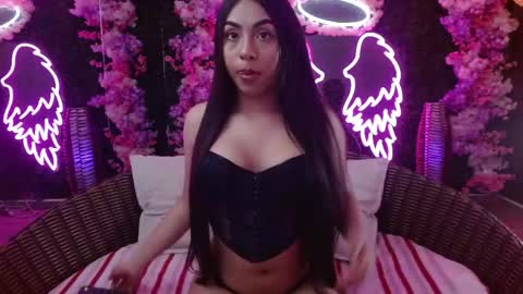 Snapshot of zinna_canela chatting on April 20, 2026, 4:15 am zinna_canela online show from April 20, 2026, 4:15 am