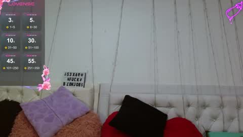 Snapshot of zion_bora chatting on December 3, 2024, 2:25 am Zion Bora online show from December 3, 2024, 2:25 am