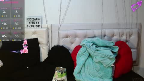 Snapshot of zion_bora chatting on December 5, 2024, 2:31 am Zion Bora online show from December 5, 2024, 2:31 am