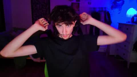 Snapshot of zipdown_ chatting on March 31, 2026, 2:24 am zipdown online show from March 31, 2026, 2:24 am