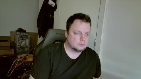 Snapshot of zissix chatting on March 3, 2025, 8:00 pm zissix online show from March 3, 2025, 8:00 pm