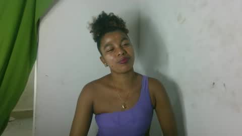 Snapshot of zizioraniarison chatting on May 31, 2026, 8:21 pm zizioraniarison online show from May 31, 2026, 8:21 pm