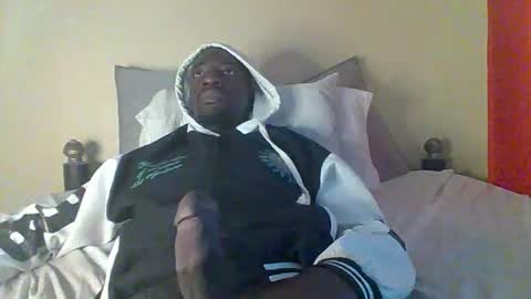 Zlatann2012 online show from November 28, 2025, 3:31 am