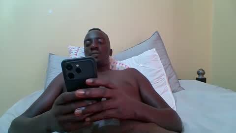 Zlatann2012 online show from January 18, 2026, 9:35 am