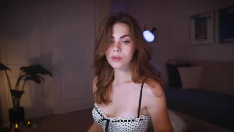 Snapshot of zlicious chatting on November 15, 2025, 10:48 pm Zara Join next live at 5PM EST online show from November 15, 2025, 10:48 pm