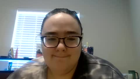 Snapshot of zodiacfan2023 chatting on December 18, 2024, 3:55 pm zodiacfan online show from December 18, 2024, 3:55 pm