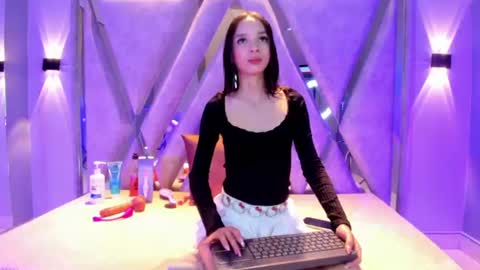 Snapshot of zoe_444_ chatting on June 28, 2026, 8:37 pm Zoe online show from June 28, 2026, 8:37 pm