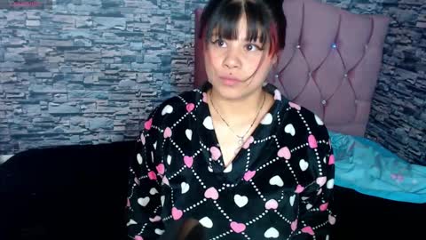 Zoe Bronw online show from October 9, 2025, 10:02 am