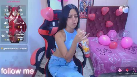 Snapshot of zoe_connor19 chatting on February 12, 2025, 9:01 pm Z O E online show from February 12, 2025, 9:01 pm