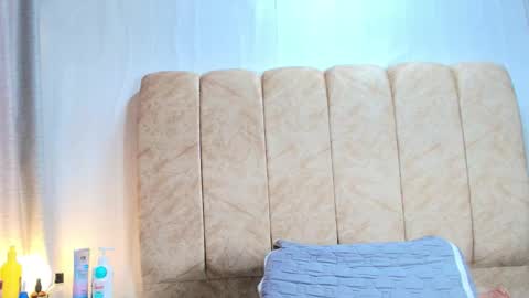 Zoe online show from January 14, 2026, 12:33 pm