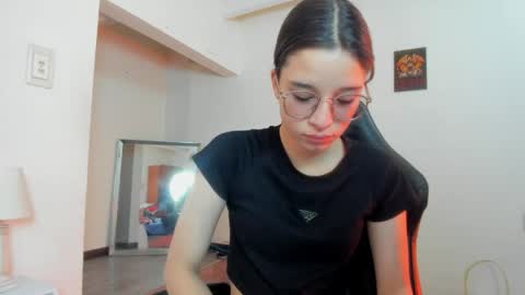 zoe_dear online show from April 12, 2026, 7:08 pm