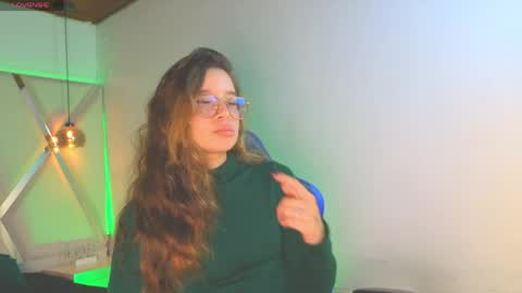 zoe_dear online show from May 21, 2026, 1:40 pm