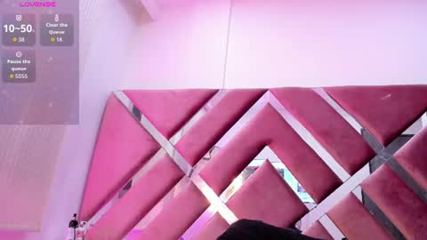 Snapshot of zoe_evaanss_ chatting on June 17, 2026, 7:15 pm zoe_evaanss_ online show from June 17, 2026, 7:15 pm