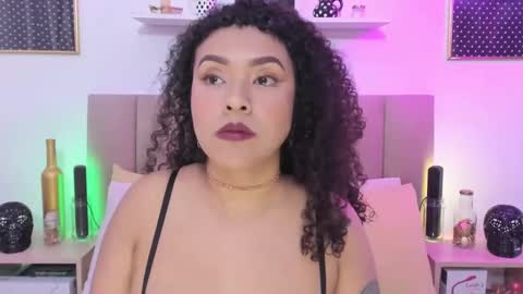 Zoe Gruber online show from October 24, 2025, 6:59 pm