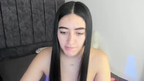 zoe_jones7 online show from October 28, 2025, 12:14 am