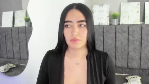 zoe_jones7 online show from January 17, 2026, 3:00 am