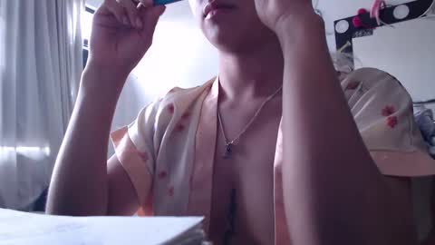 Snapshot of zoe_khall chatting on February 14, 2025, 5:46 pm ZOE online show from February 14, 2025, 5:46 pm