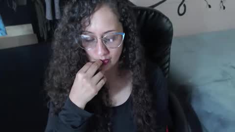 Zoe Koller online show from May 6, 2026, 4:01 pm