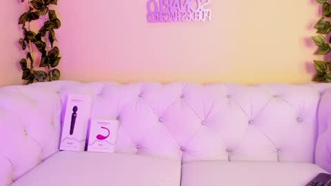 Snapshot of zoe_kravitx chatting on December 13, 2024, 9:13 am CAMILA online show from December 13, 2024, 9:13 am