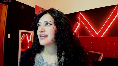 zoe  online show from April 13, 2026, 3:34 am