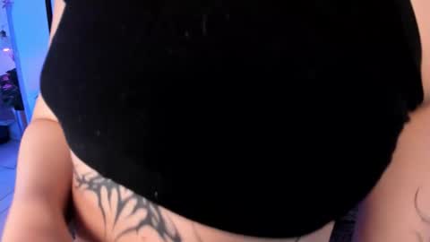 Snapshot of zoe_lynch_ chatting on February 16, 2026, 11:39 am Zoe Lynch online show from February 16, 2026, 11:39 am