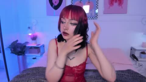 Snapshot of zoe_lynch_ chatting on February 19, 2026, 3:52 pm Zoe Lynch online show from February 19, 2026, 3:52 pm